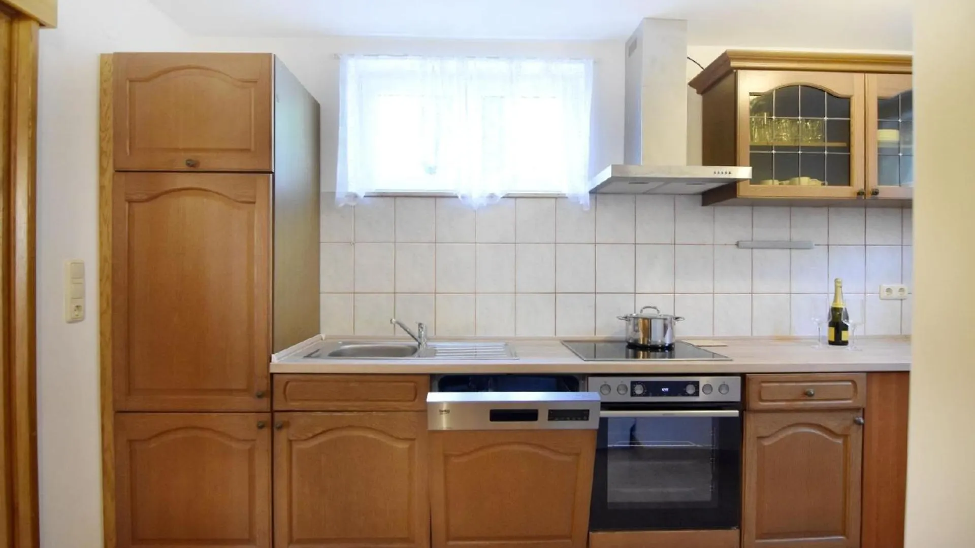 Apartment Geraeumige Kellerwohnung In Der Naehe Von Umag