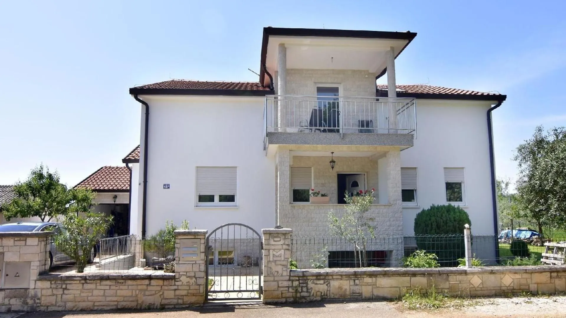 Geraeumige Kellerwohnung In Der Naehe Von Umag